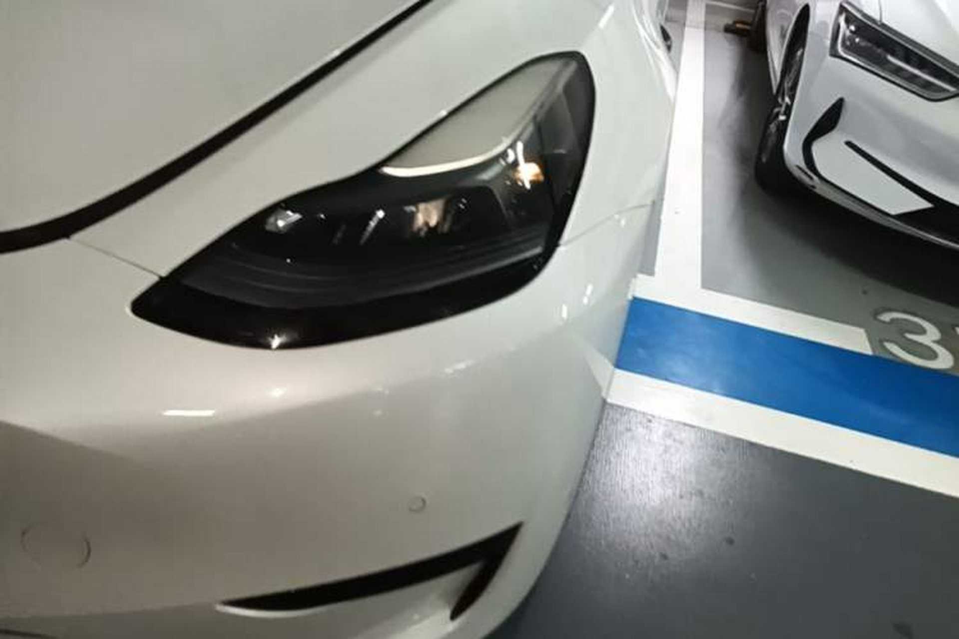Used Tesla Model Y 2022 Rear-Wheel-Drive Version Left Front Headlight