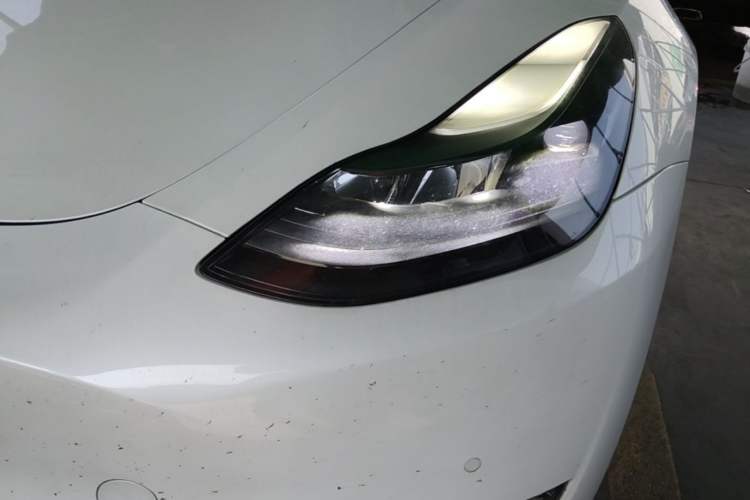Used Tesla Model Y 2022 Long-Range All-Wheel-Drive Version Left Front Headlight