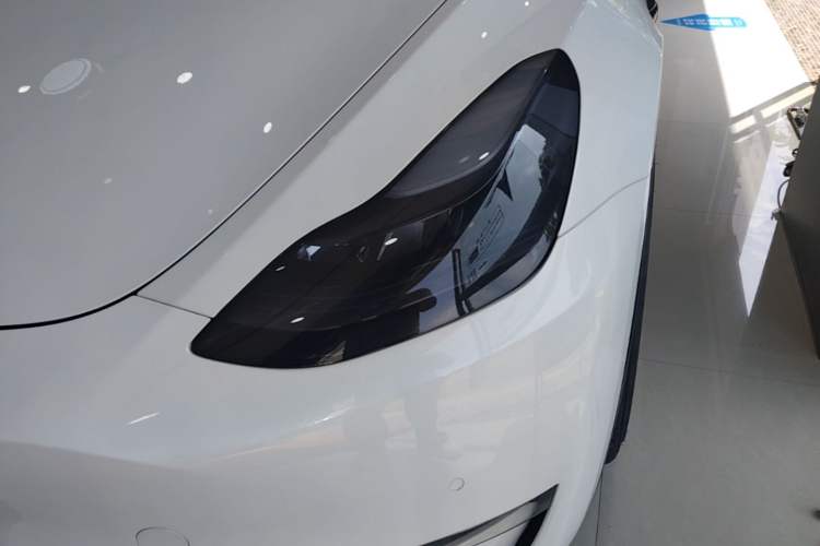Used Tesla Model Y 2022 Performance High-Performance All-Wheel-Drive Version Left Front Headlight