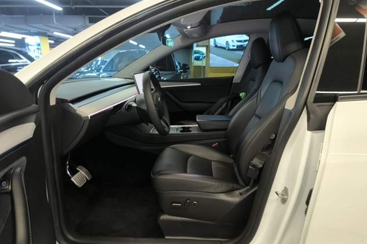 Used Tesla Model Y 2022 Performance High-Performance All-Wheel-Drive Version Left Front Seat