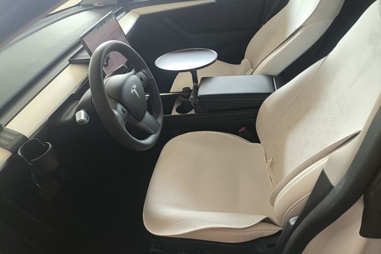 Used Tesla Model Y 2022 Rear-Wheel-Drive Version Left Front Seat