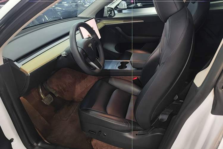 Used Tesla Model Y 2022 Revised Version Long-Range All-Wheel Drive Left Front Seat