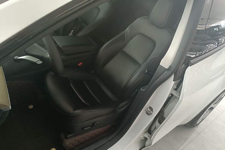 Used Tesla Model Y 2022 Revised Version Long-Range All-Wheel Drive Left Front Seat