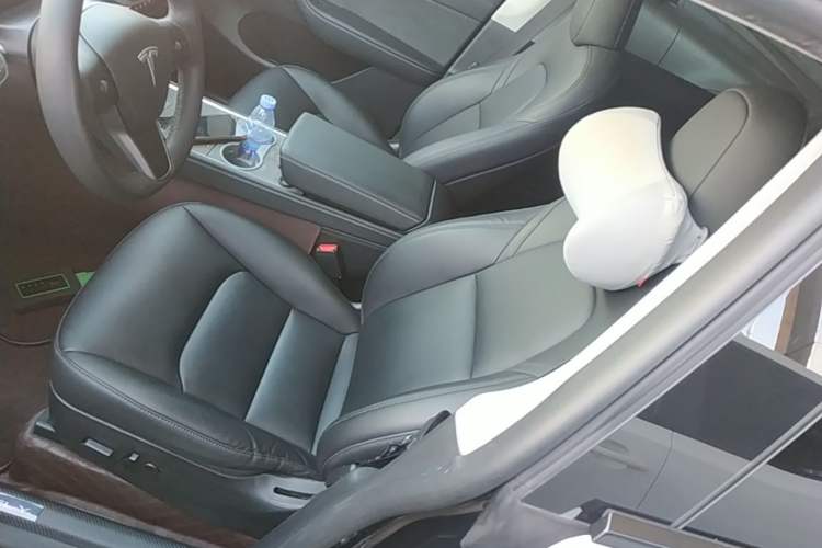 Used Tesla Model Y 2022 Performance High-Performance All-Wheel-Drive Version Left Front Seat
