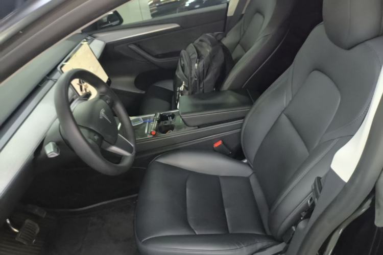 Used Tesla Model Y 2022 Rear-Wheel-Drive Version Left Front Seat