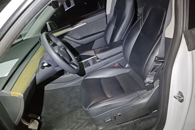 Used Tesla Model Y 2022 Revised Version Long-Range All-Wheel Drive Left Front Seat