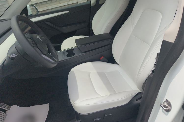 Used Tesla Model Y 2022 Performance High-Performance All-Wheel-Drive Version Left Front Seat