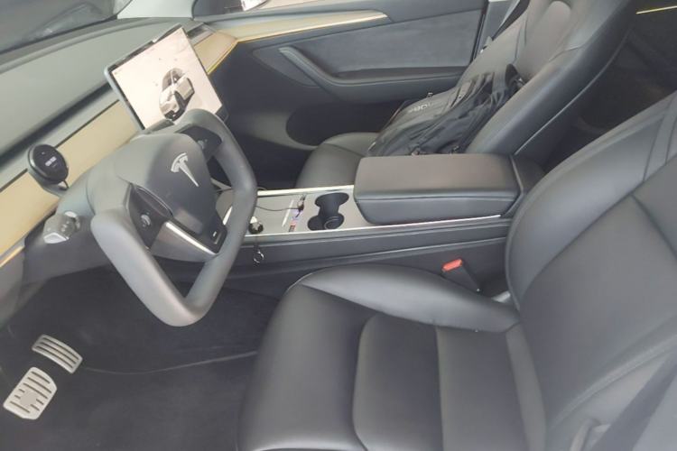 Used Tesla Model Y 2022 Performance High-Performance All-Wheel-Drive Version Left Front Seat