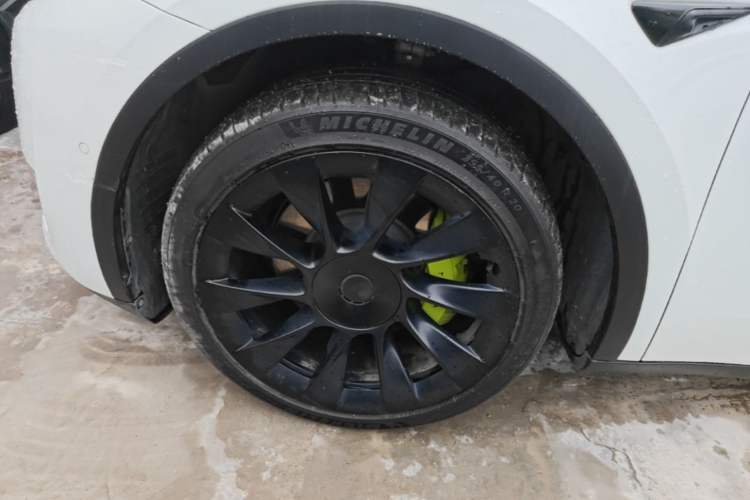 Used Tesla Model Y 2022 Revised Version Long-Range All-Wheel Drive Left Front Wheel Hub