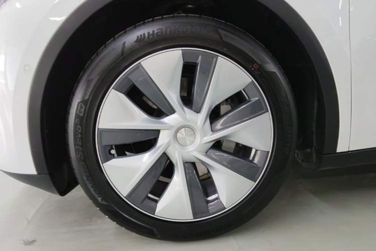 Used Tesla Model Y 2022 Revised Version Long-Range All-Wheel Drive Left Front Wheel Hub