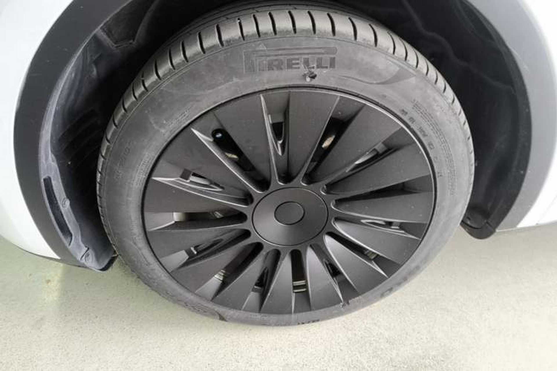 Used Tesla Model Y 2022 Revised Version Rear-Wheel Drive Left Front Wheel Hub
