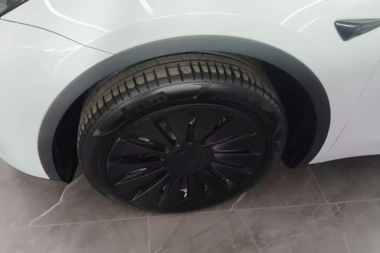 Used Tesla Model Y 2022 Revised Version Rear-Wheel Drive Left Front Wheel Hub
