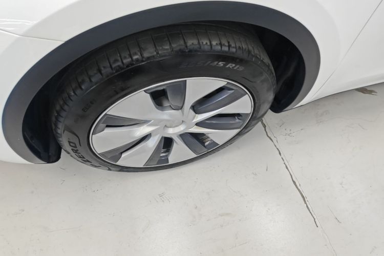 Used Tesla Model Y 2022 Revised Version Rear-Wheel Drive Left Front Wheel Hub