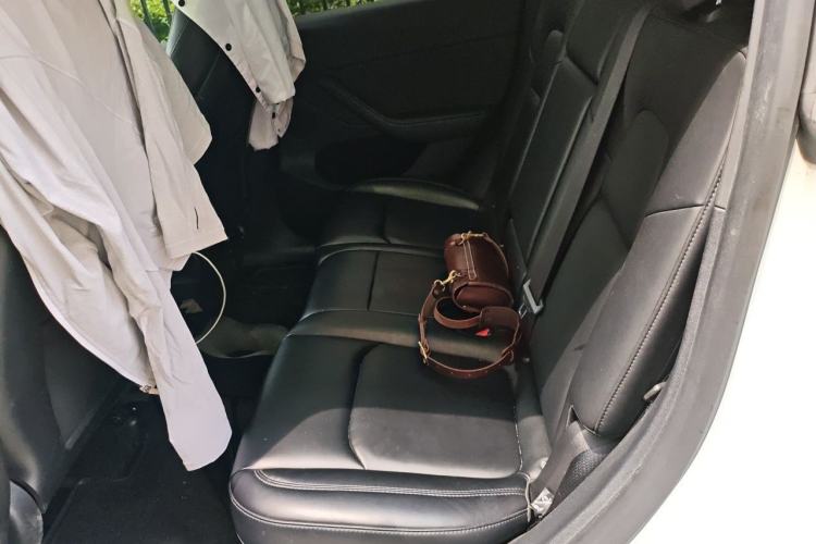 Used Tesla Model Y 2022 Performance High-Performance All-Wheel-Drive Version Left Rear Seat