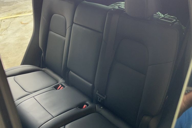 Used Tesla Model Y 2022 Rear-Wheel-Drive Version Left Rear Seat