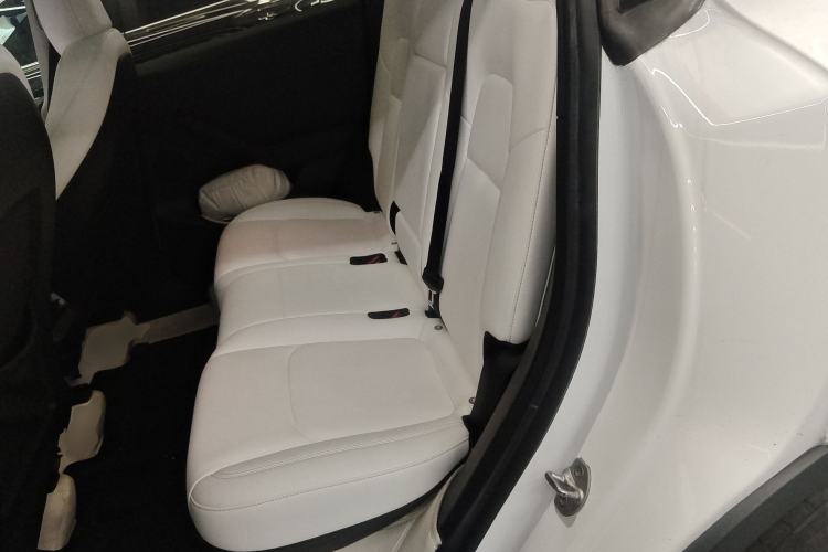Used Tesla Model Y 2022 Performance High-Performance All-Wheel-Drive Version Left Rear Seat