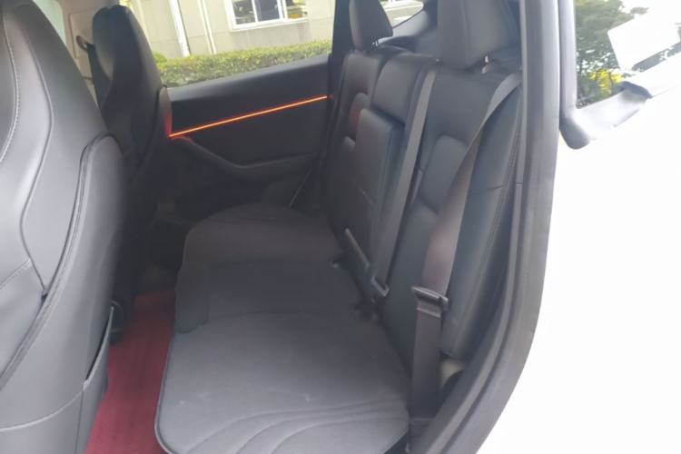 Used Tesla Model Y 2022 Revised Version Long-Range All-Wheel Drive Left Rear Seat
