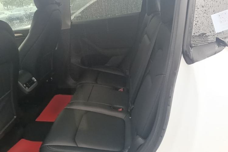 Used Tesla Model Y 2022 Revised Version Long-Range All-Wheel Drive Left Rear Seat