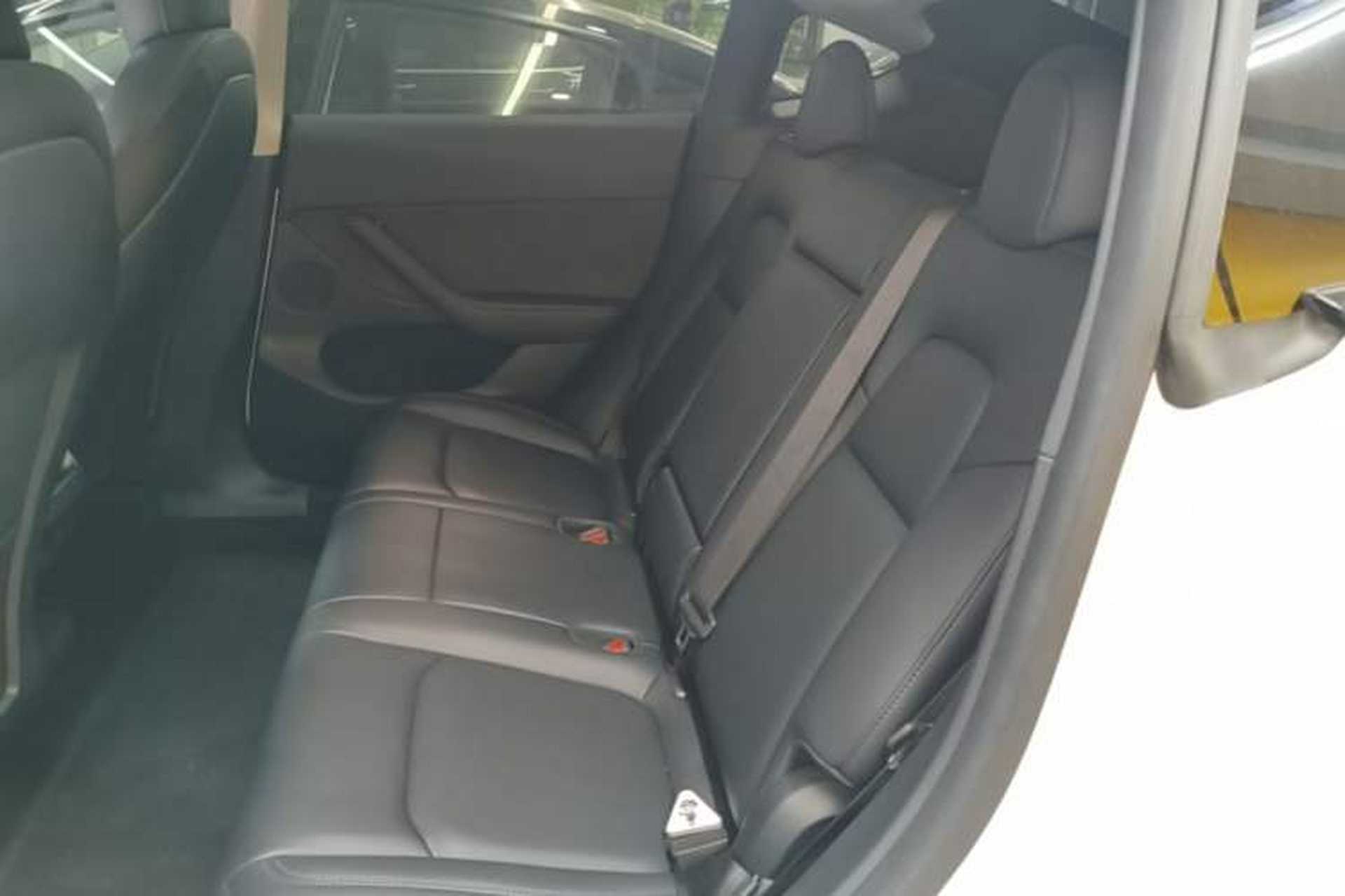 Used Tesla Model Y 2022 Rear-Wheel-Drive Version Left Rear Seat