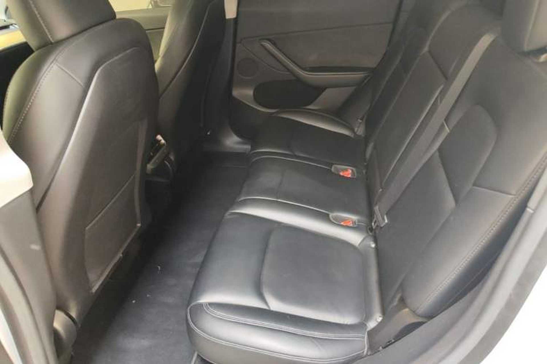 Used Tesla Model Y 2022 Performance High-Performance All-Wheel-Drive Version Left Rear Seat