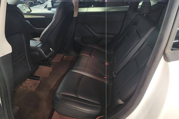 Used Tesla Model Y 2022 Revised Version Long-Range All-Wheel Drive Left Rear Seat