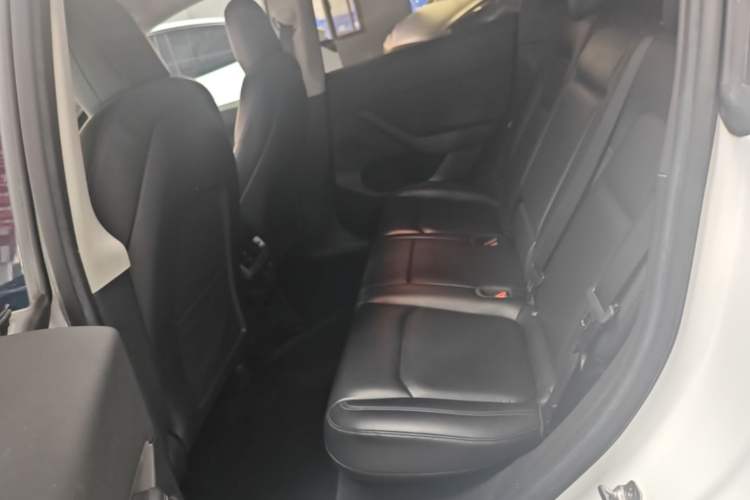 Used Tesla Model Y 2022 Rear-Wheel-Drive Version Left Rear Seat
