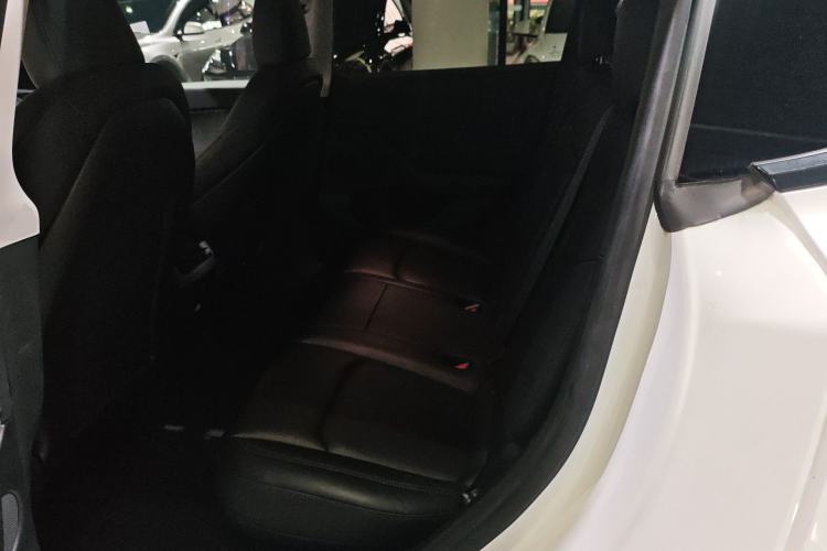 Used Tesla Model Y 2022 Revised Version Long-Range All-Wheel Drive Left Rear Seat