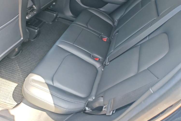 Used Tesla Model Y 2022 Revised Version Rear-Wheel Drive Left Rear Seat
