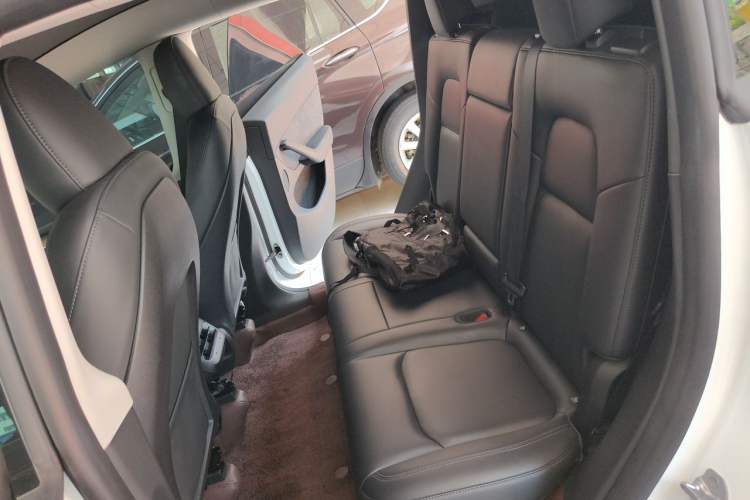 Used Tesla Model Y 2022 Revised Version Rear-Wheel Drive Left Rear Seat
