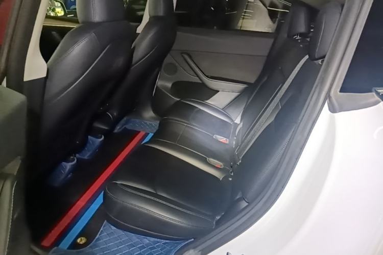 Used Tesla Model Y 2022 Revised Version Rear-Wheel Drive Left Rear Seat