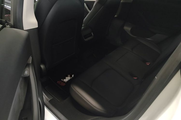 Used Tesla Model Y 2022 Rear-Wheel-Drive Version Left Rear Seat