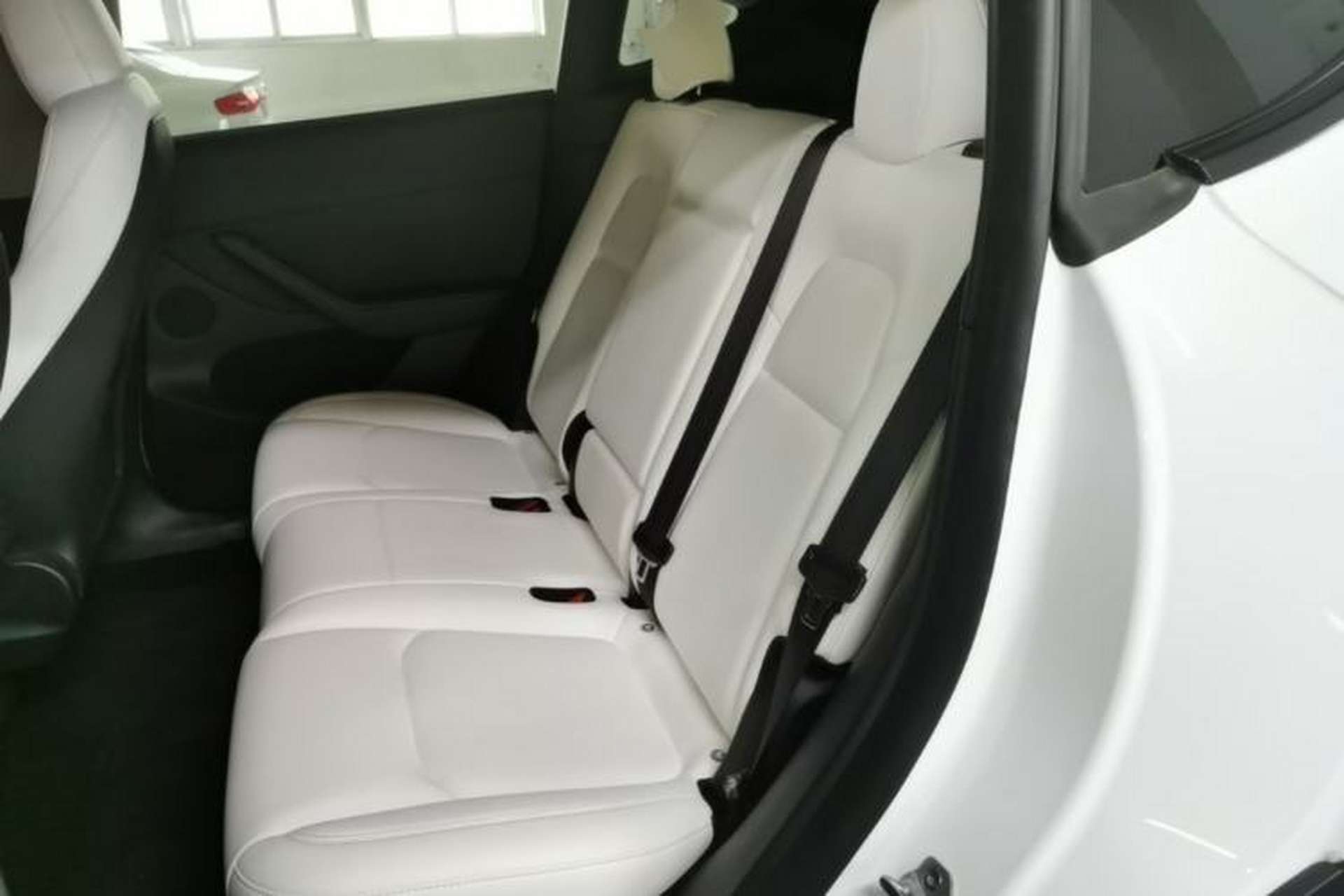 Used Tesla Model Y 2022 Revised Version Rear-Wheel Drive Left Rear Seat