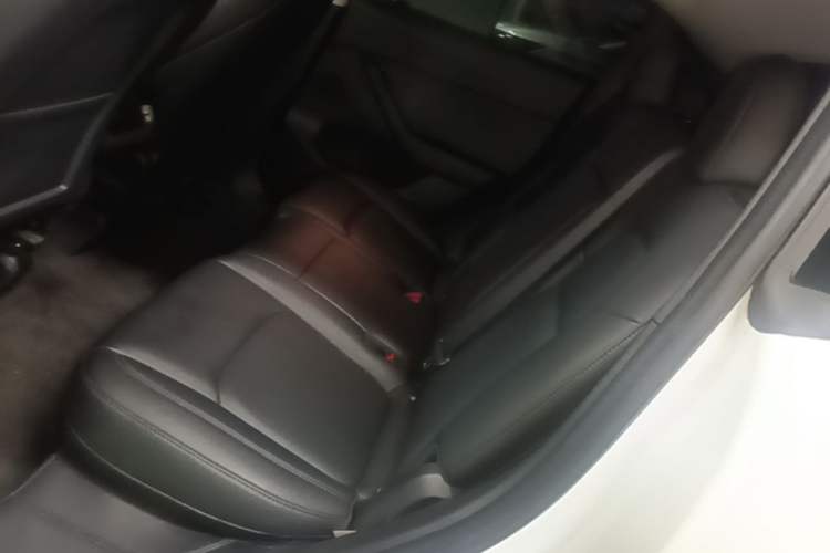 Used Tesla Model Y 2022 Revised Version Rear-Wheel Drive Left Rear Seat