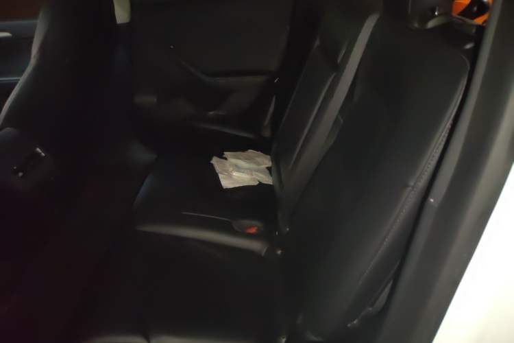 Used Tesla Model Y 2022 Long-Range All-Wheel-Drive Version Left Rear Seat