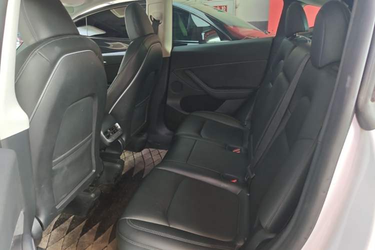 Used Tesla Model Y 2022 Revised Version Long-Range All-Wheel Drive Left Rear Seat