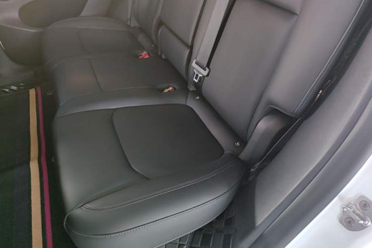Used Tesla Model Y 2022 Revised Version Rear-Wheel Drive Left Rear Seat