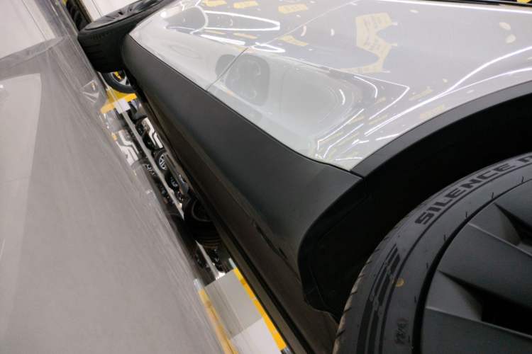 Used Tesla Model Y 2022 Revised Version Long-Range All-Wheel Drive Left Side Sill