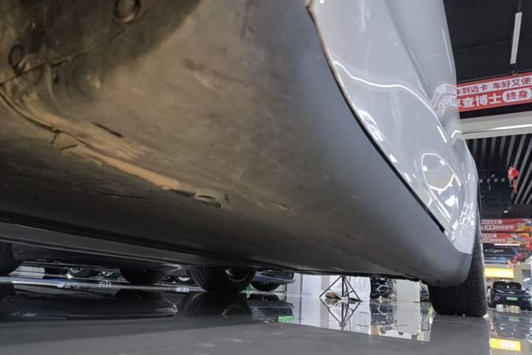 Used Tesla Model Y 2022 Rear-Wheel-Drive Version Left Side Sill