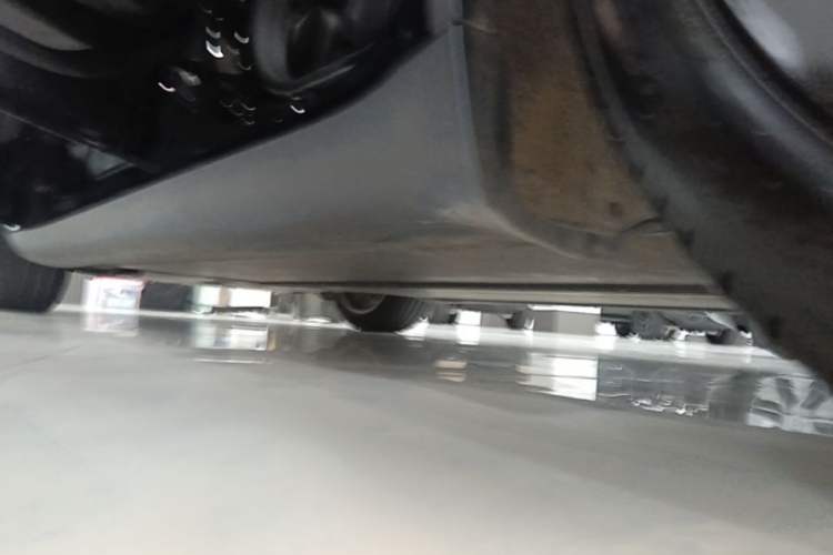 Used Tesla Model Y 2022 Revised Version Rear-Wheel Drive Left Side Sill