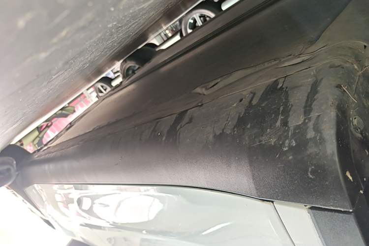 Used Tesla Model Y 2022 Rear-Wheel-Drive Version Left Side Sill