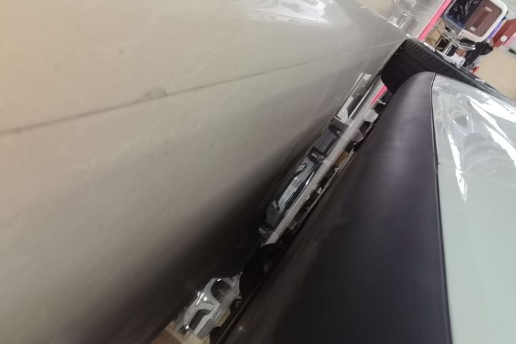 Used Tesla Model Y 2022 Performance High-Performance All-Wheel-Drive Version Left Side Sill