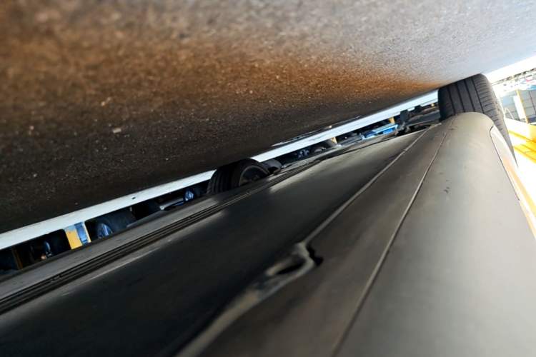 Used Tesla Model Y 2022 Rear-Wheel-Drive Version Left Side Sill