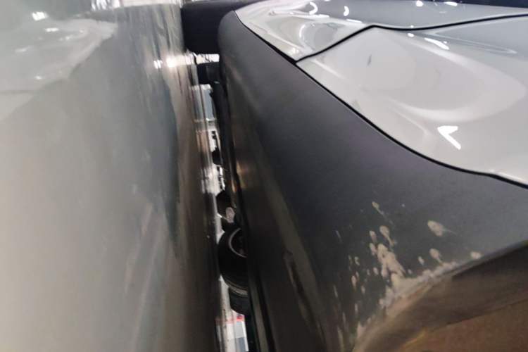 Used Tesla Model Y 2022 Revised Version Rear-Wheel Drive Left Side Sill