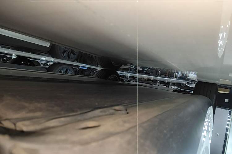 Used Tesla Model Y 2022 Revised Version Long-Range All-Wheel Drive Left Side Sill