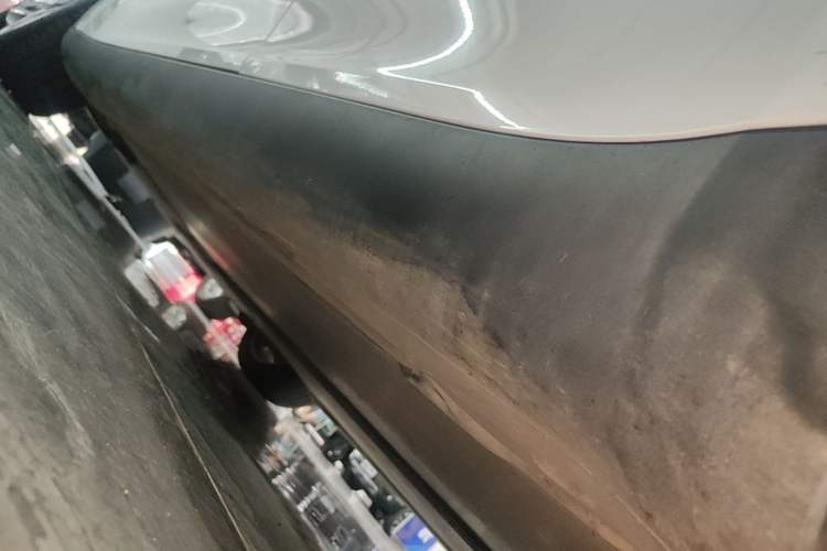 Used Tesla Model Y 2022 Rear-Wheel-Drive Version Left Side Sill