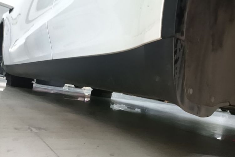 Used Tesla Model Y 2022 Revised Version Rear-Wheel Drive Left Side Sill