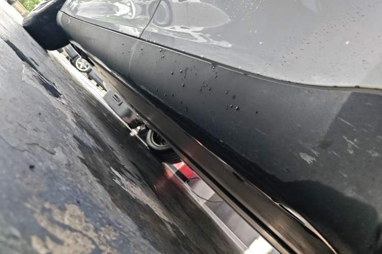 Used Tesla Model Y 2022 Revised Version Rear-Wheel Drive Left Side Sill
