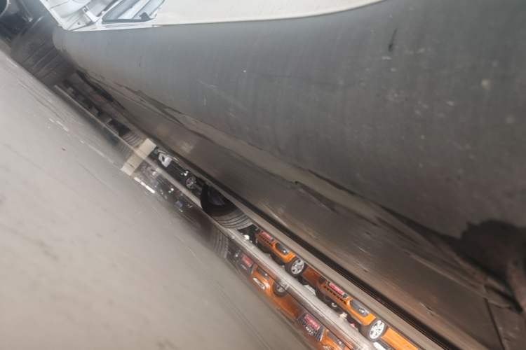 Used Tesla Model Y 2022 Rear-Wheel-Drive Version Left Side Sill