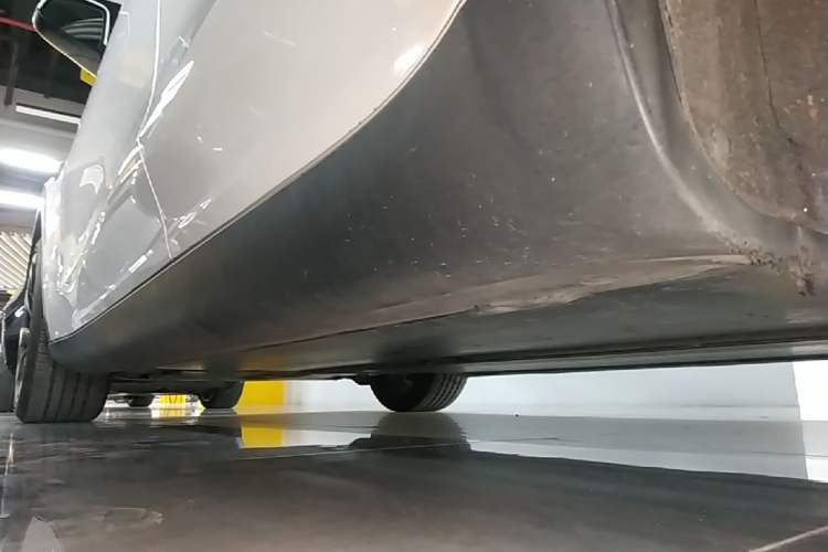 Used Tesla Model Y 2022 Revised Version Rear-Wheel Drive Left Side Sill