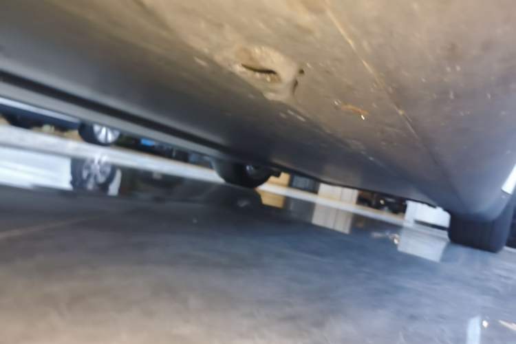 Used Tesla Model Y 2022 Revised Version Rear-Wheel Drive Left Side Sill